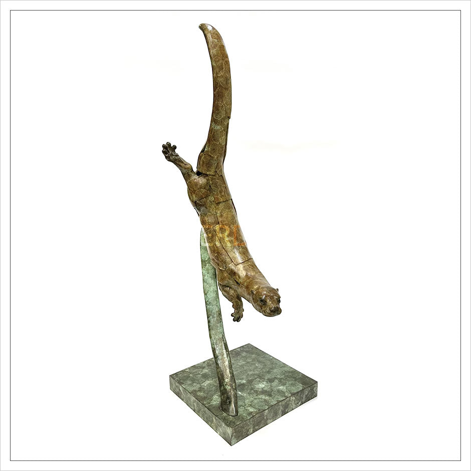 Diving Otter by Fred Gordon