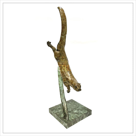 Diving Otter by Fred Gordon